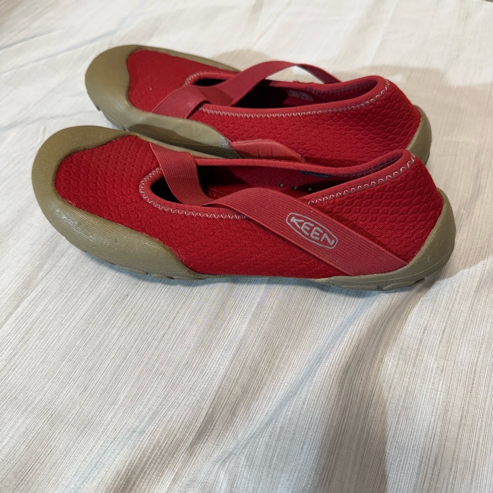 Keen Women's Red Sandals